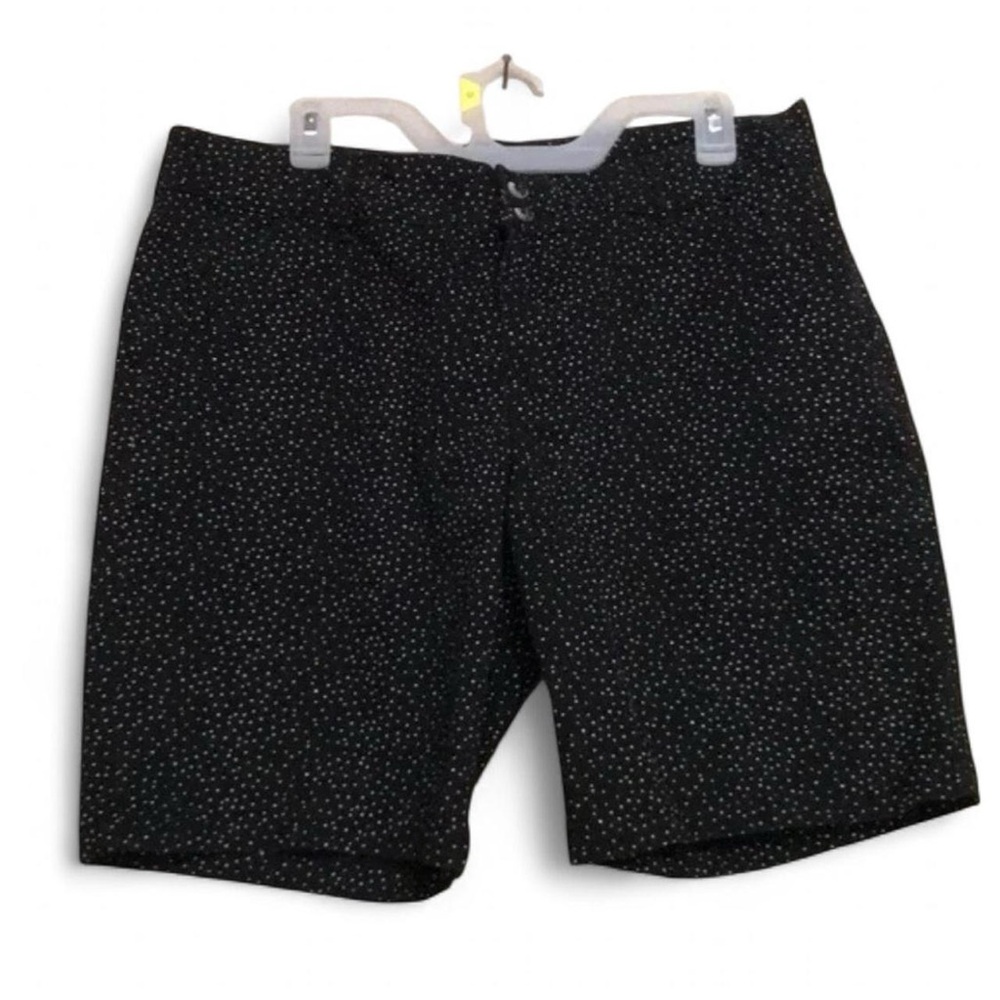 Lee Straight Fit 14M Cotton Spandex Black White Dot Bermuda Mid-Length Shorts